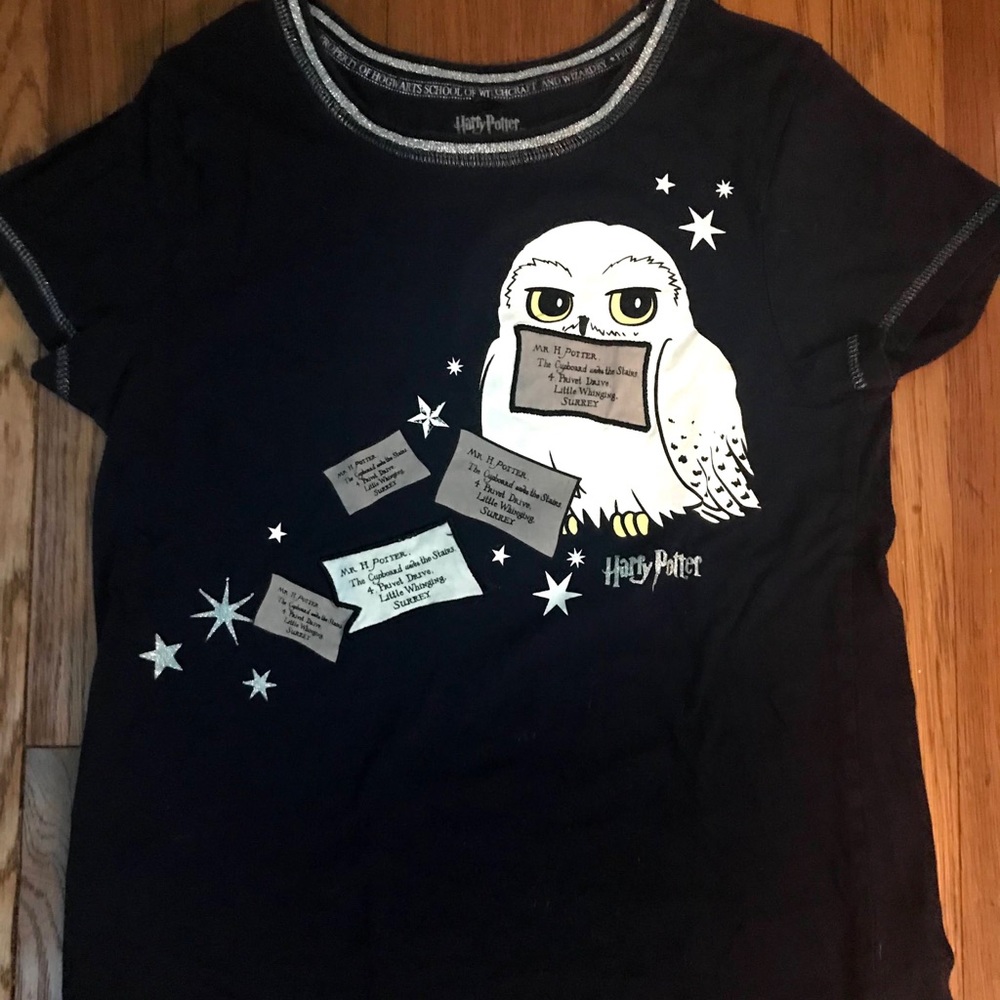 COPY - Harry Potter Hedwig shirt- like new